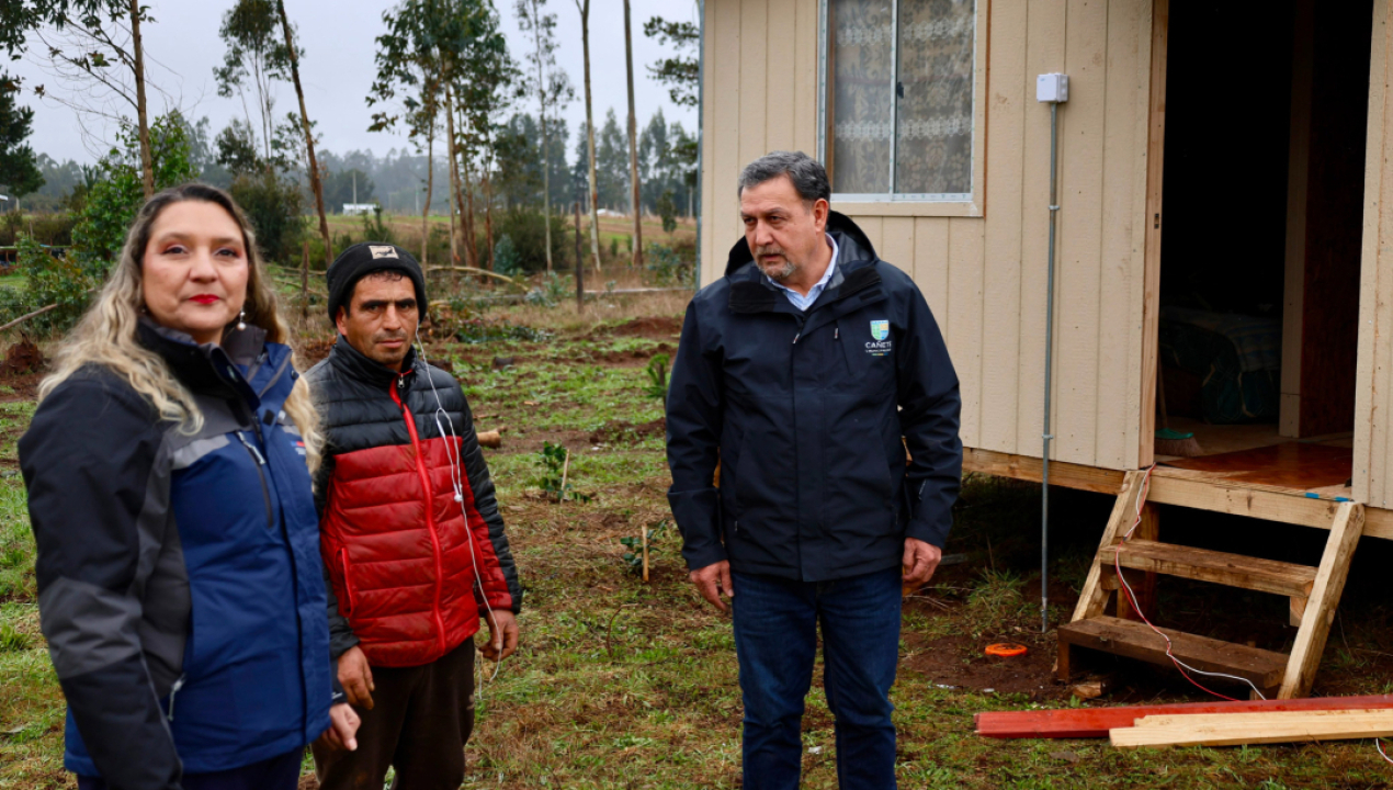 /supervisan-instalacion-de-viviendas-de-emergencia-para-familias-afectadas